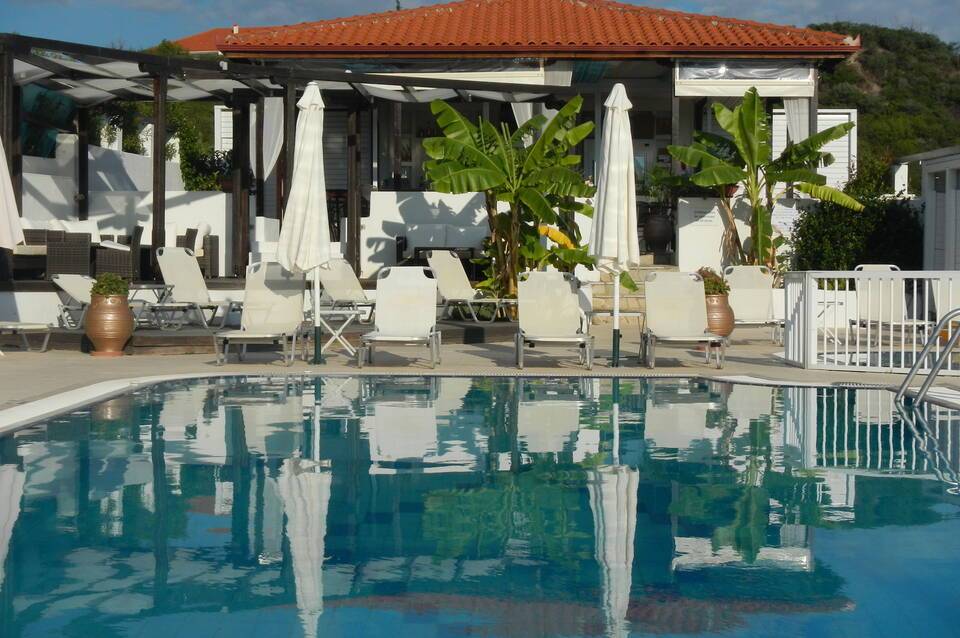 Ampelia Hotel Kassandra 4