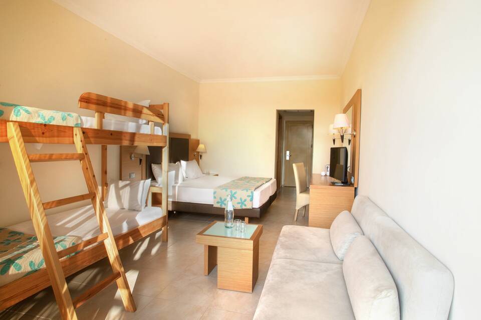 Sol Cosmopolitan Rhodes 4