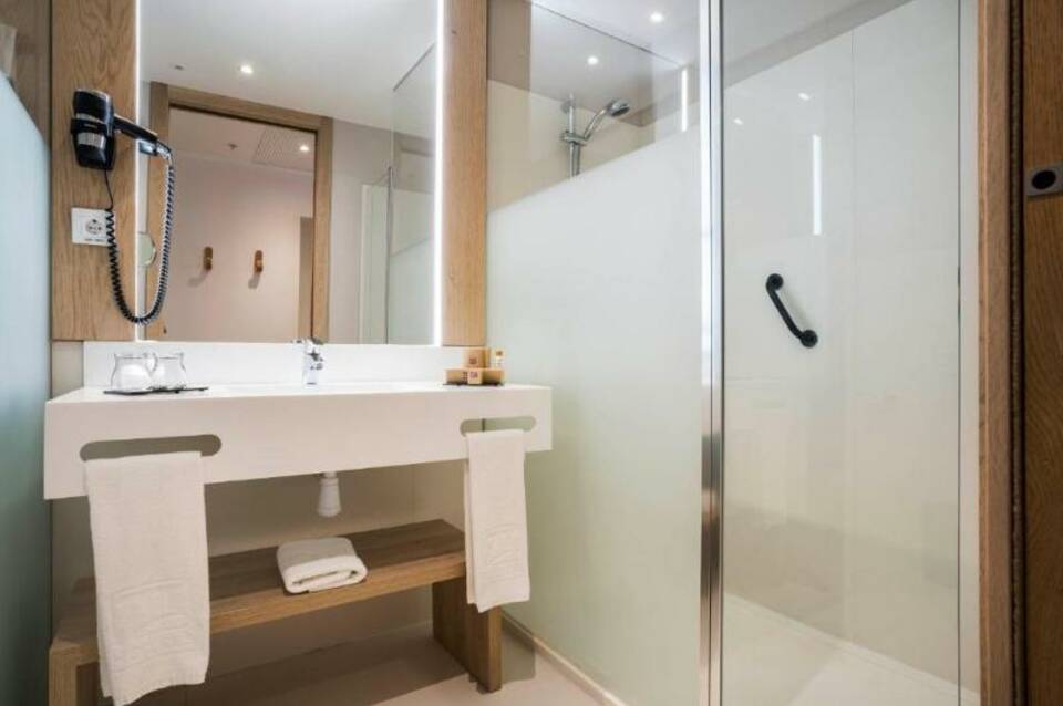 ZT The Golden Hotel Barcelona 4