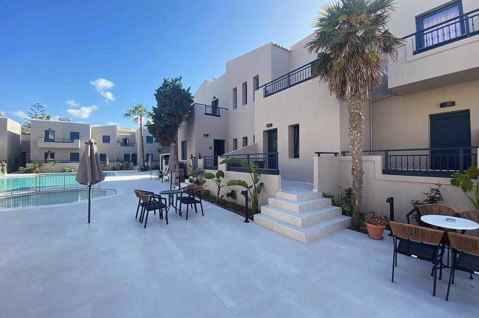Blue Aegean Hotel & Suites 5