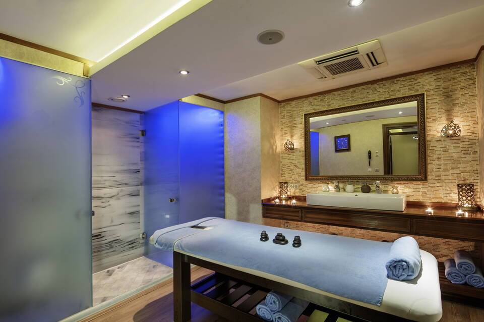 Crowne Plaza Istanbul - Old City 2