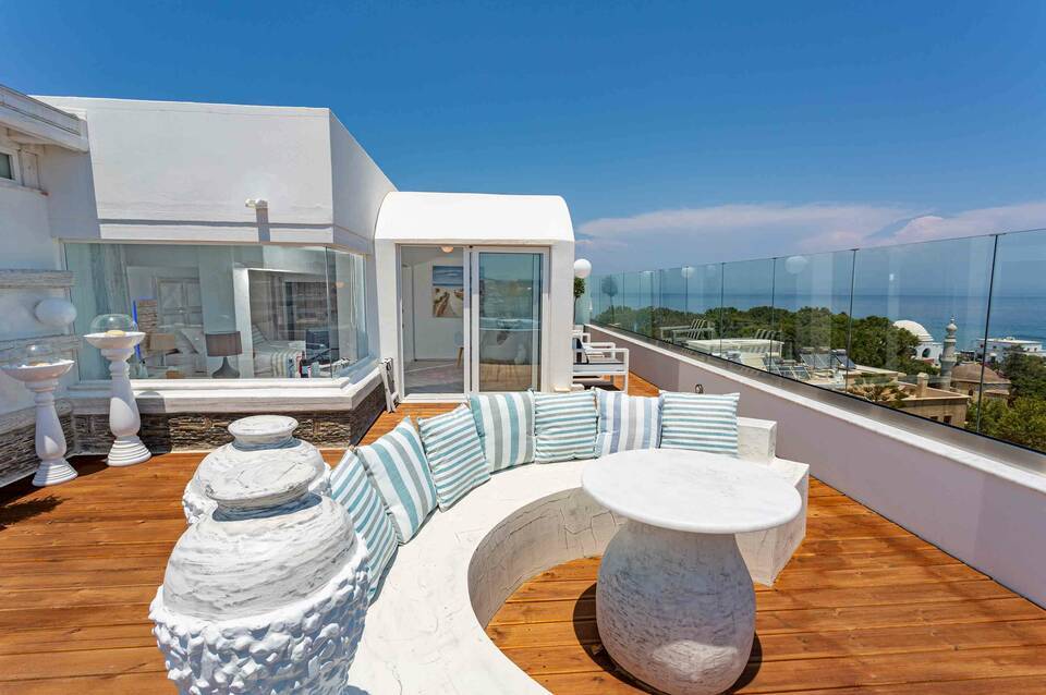 Rhodos Horizon City 1