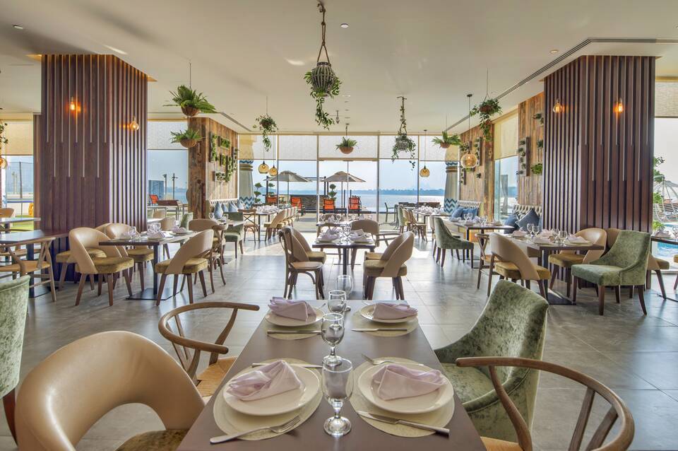 Royal Central Hotel - The Palm 1