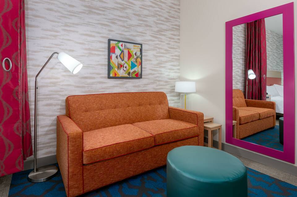 Home2 Suites by Hilton Orlando Near Universal 5
