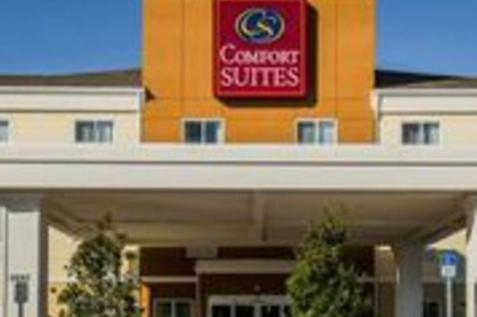 Comfort Suites Sarasota-Siesta Key 1
