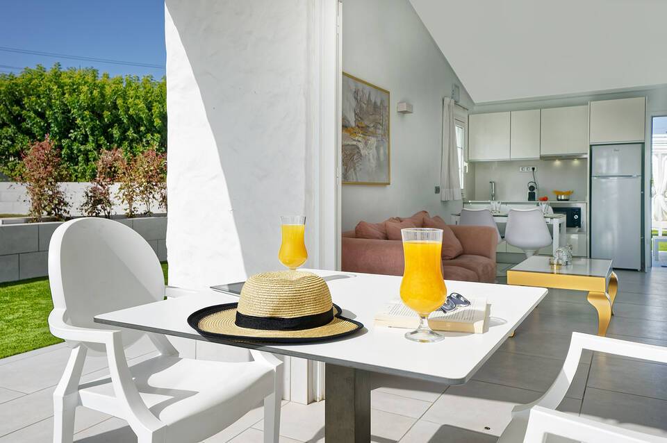 Bungalows Adonis 1