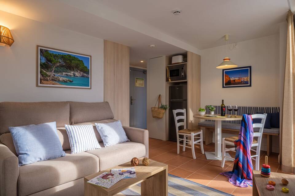 Ancora La Siesta Apartments 3