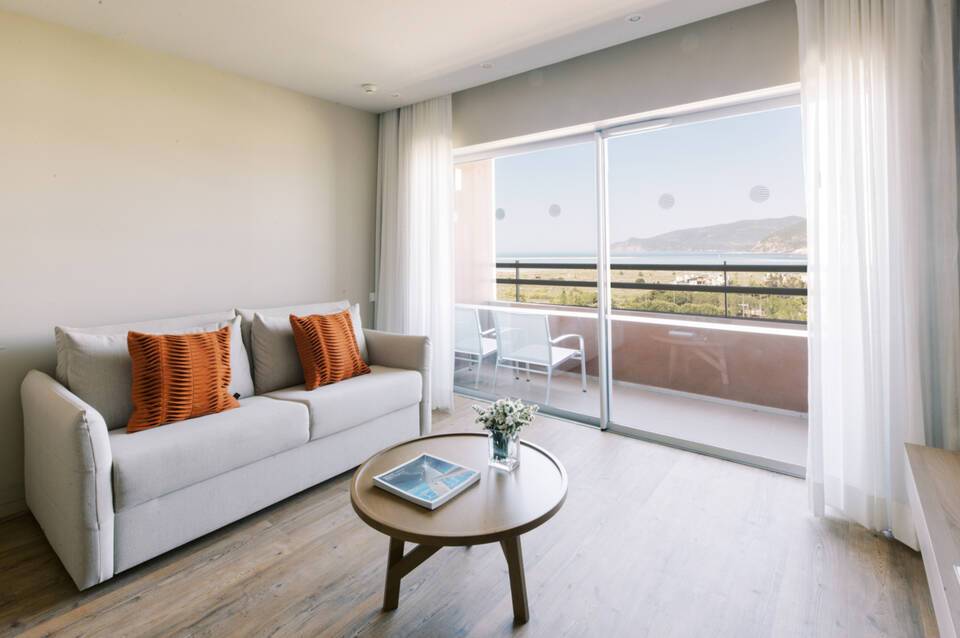 The Pearl Troia - Active Living, Golf & Spa 3