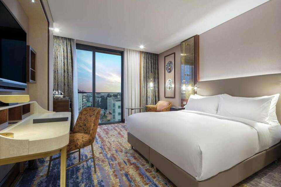 DoubleTree by Hilton Antalya City Centre 1