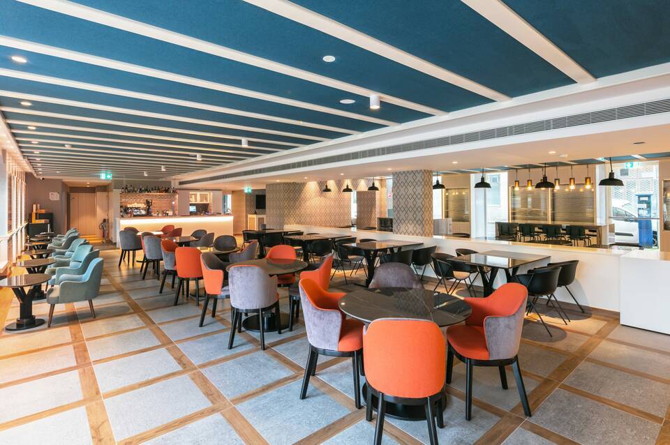 Hotel Catalonia Porto 3