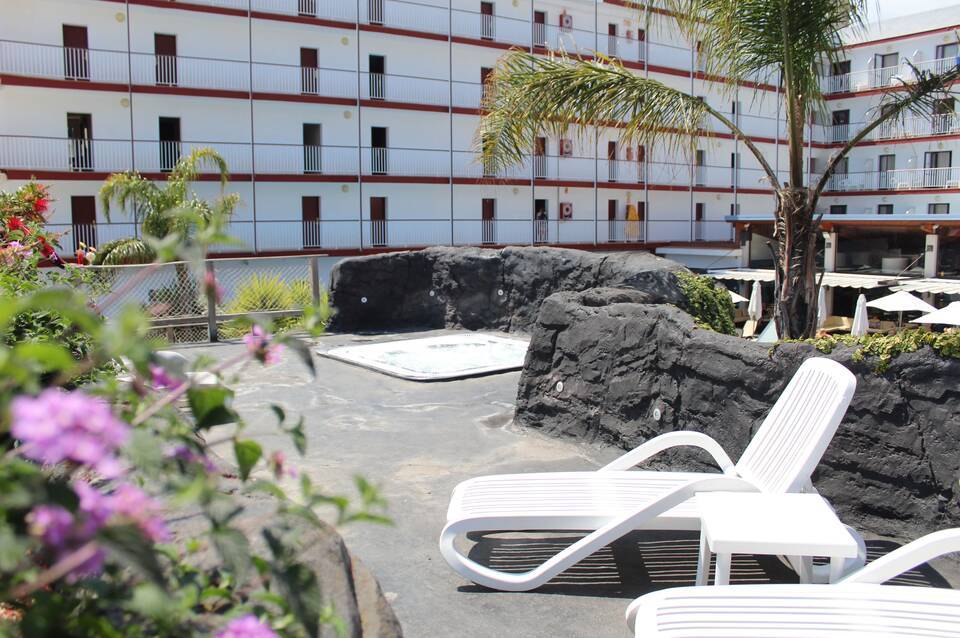 Hotel Papi Blau 3