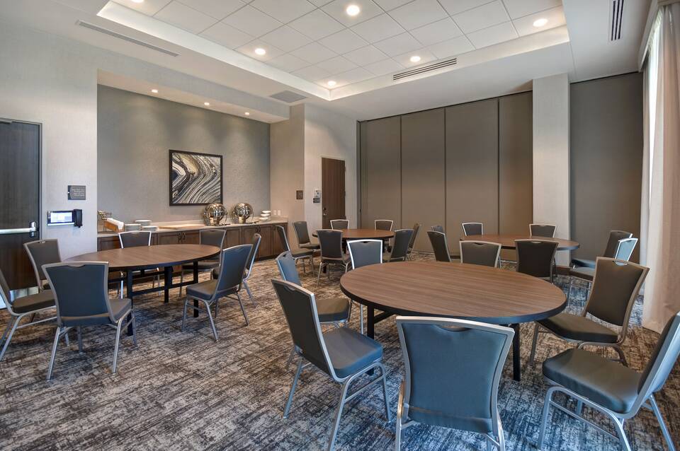 Homewood Suites by Hilton Orlando at FLAMINGO CROSSINGS Town Center 2