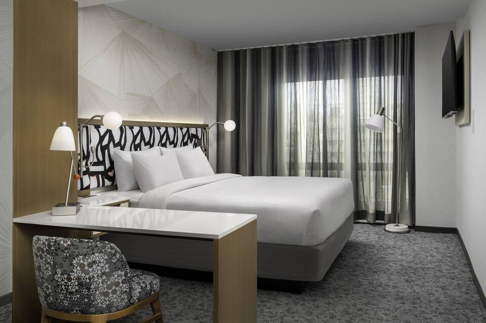 SpringHill Suites New York Queens 1