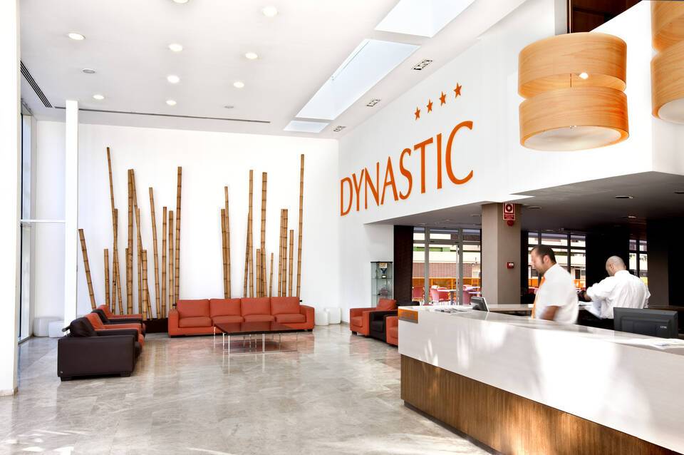 Dynastic Hotel & SPA 1