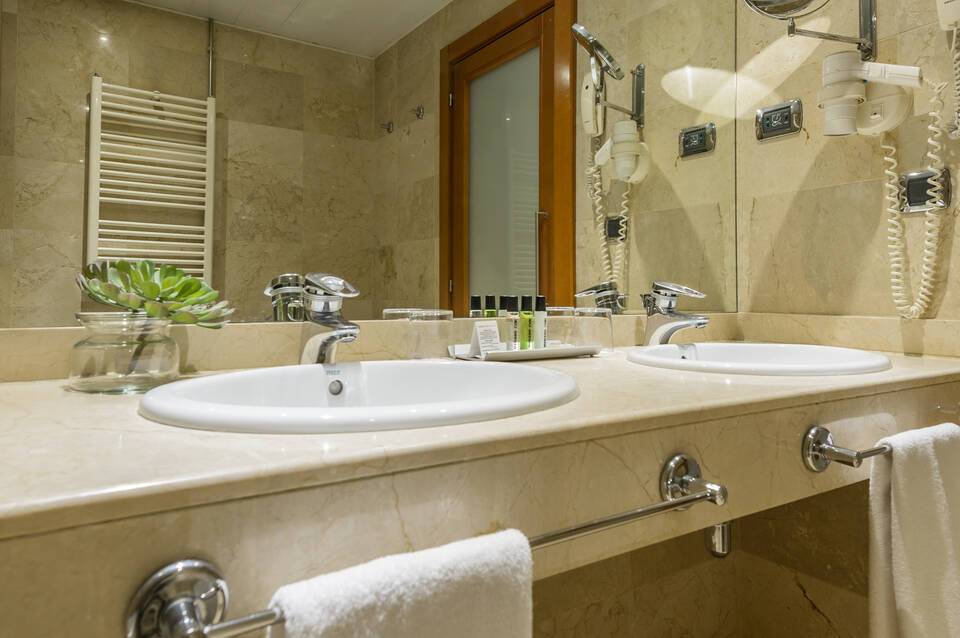 Mariano Cubi Aparthotel Barcelona 4