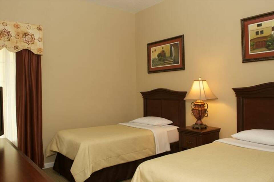 WorldQuest Orlando Resort 4