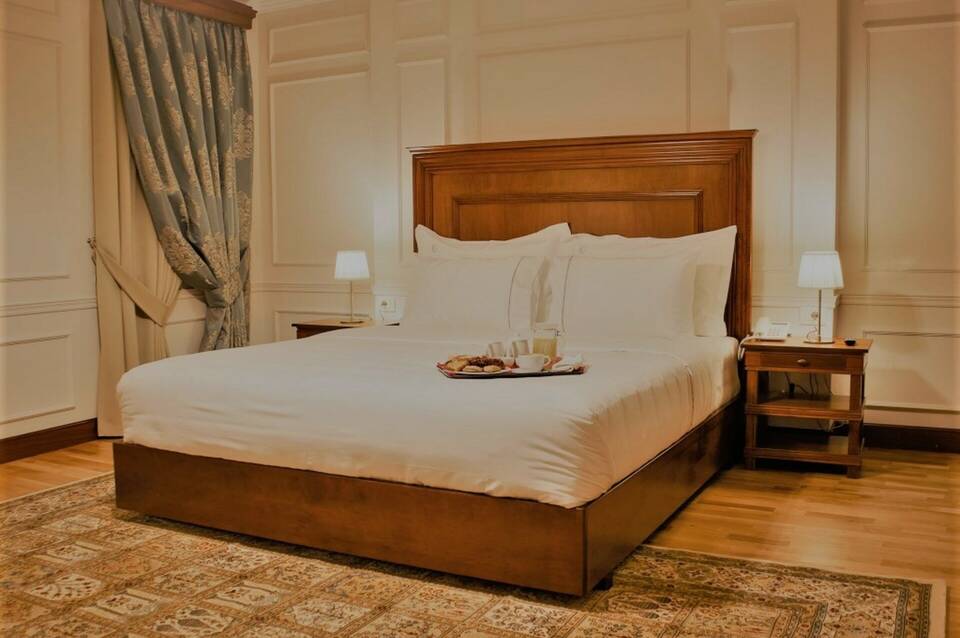 Hotel Opera 2