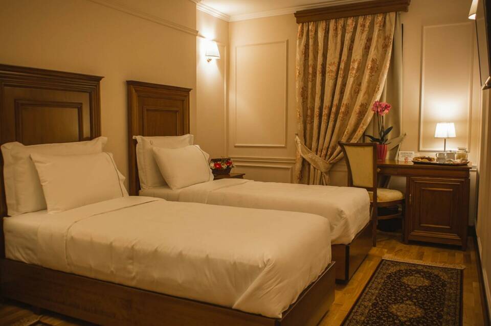 Hotel Opera 4
