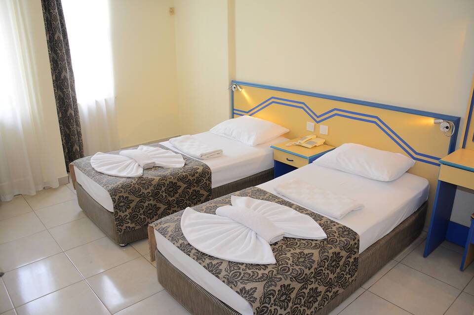 Almera Apart Hotel 1