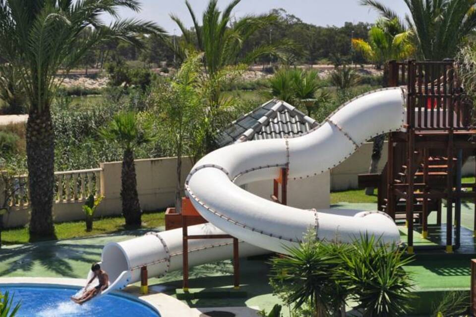 Alannia Costa Blanca 5