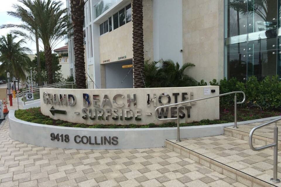 Grand Beach Hotel Surfside West 1
