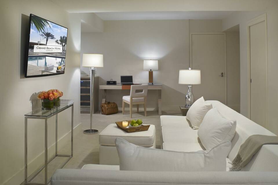 Grand Beach Hotel Surfside West 2