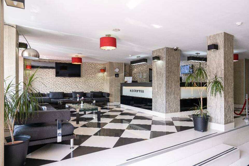 Parliament Hotel 5