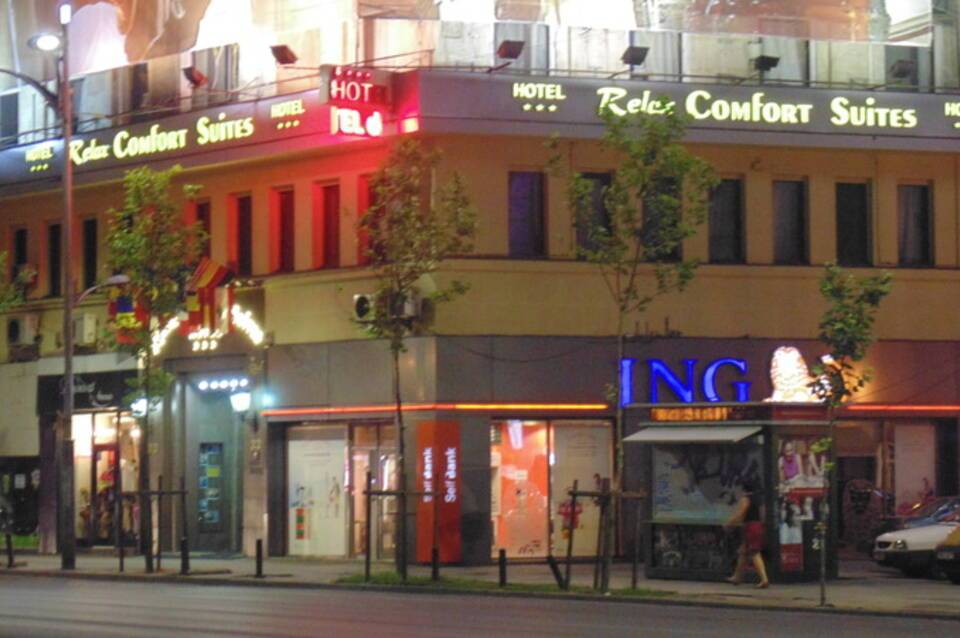 Relax Comfort Suites Hotel 2