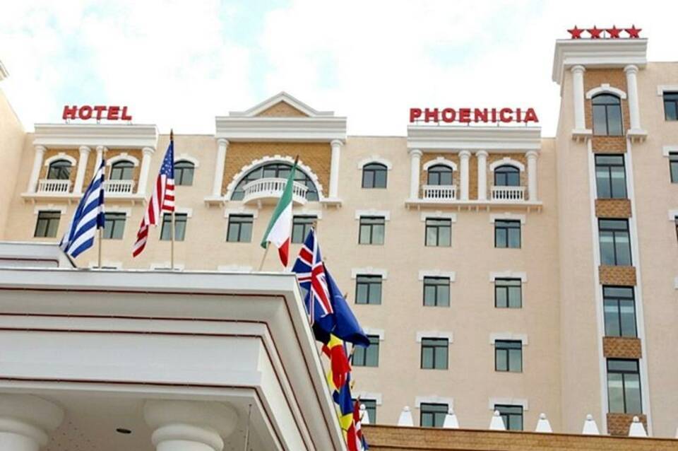 Phoenicia Grand Hotel 3