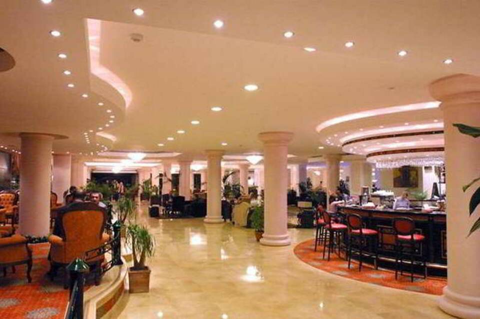 Phoenicia Grand Hotel 5