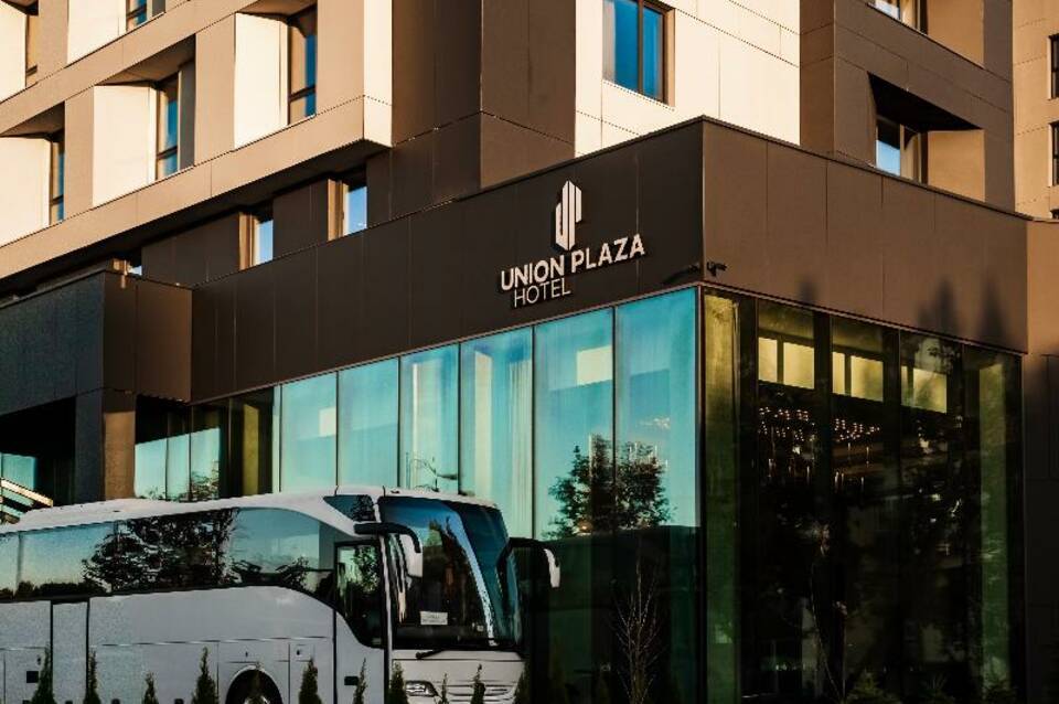 Union Plaza Hotel 2