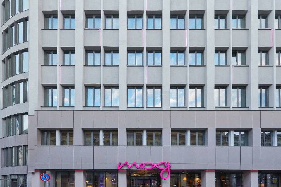 Moxy Bucharest Old Town 1