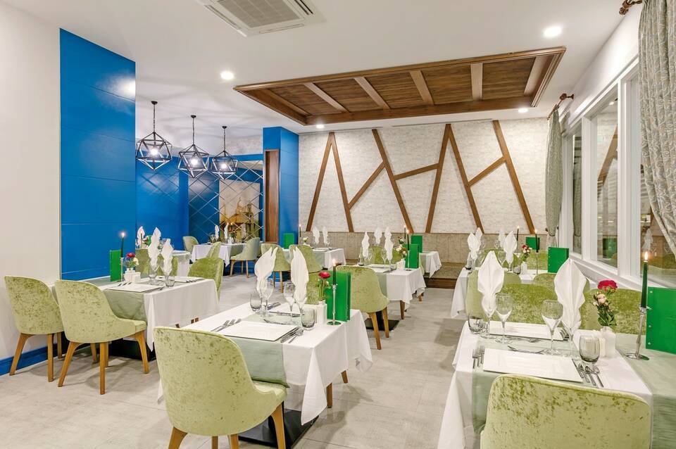 Glamour Resort & Spa 2