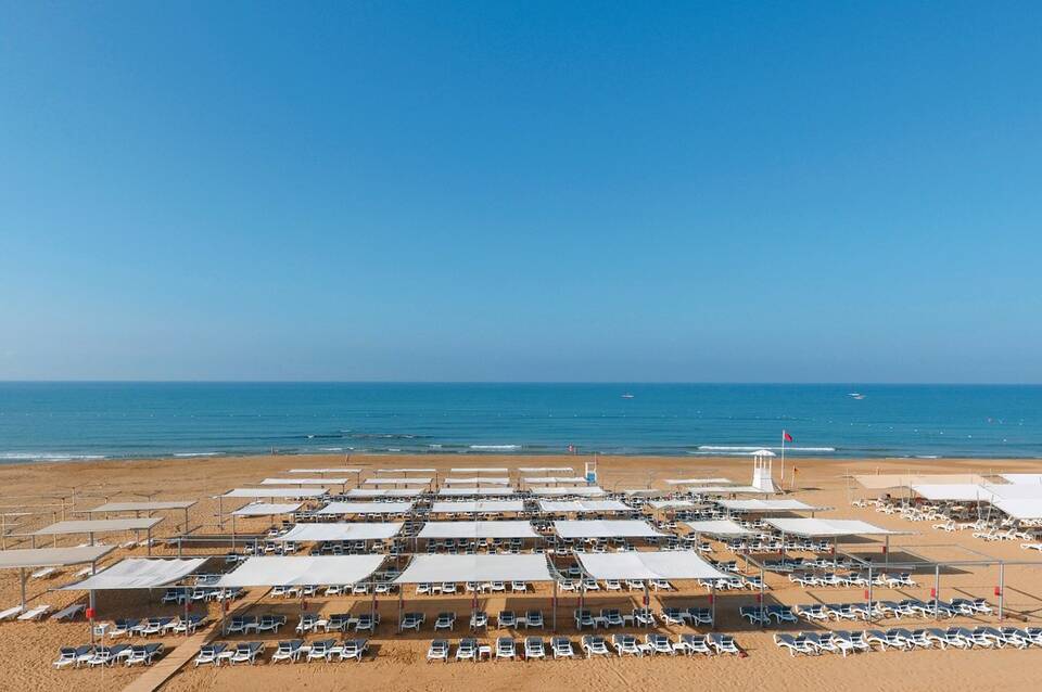 Glamour Resort & Spa 5