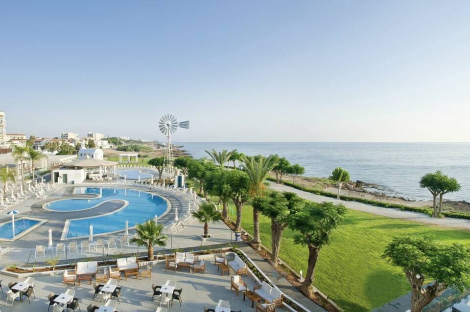 Pernera Beach Hotel 2