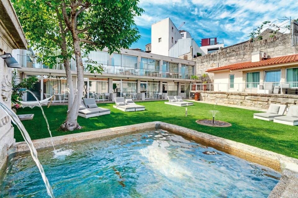 Oca Flores & Vitoria Village 3