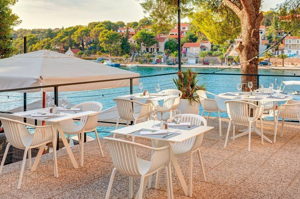 Hotel Milna Osam 2