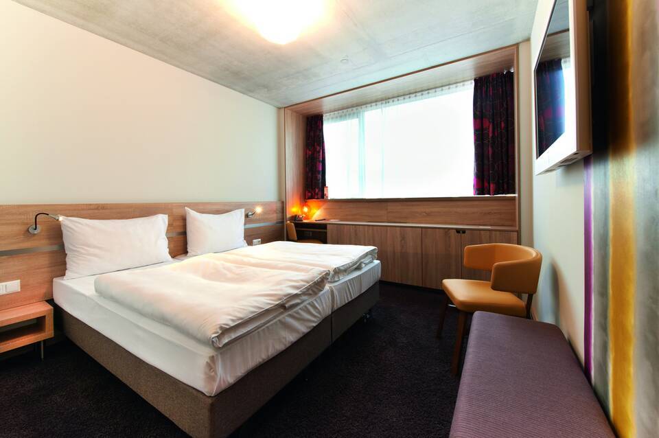 SIMM's Hotel 2