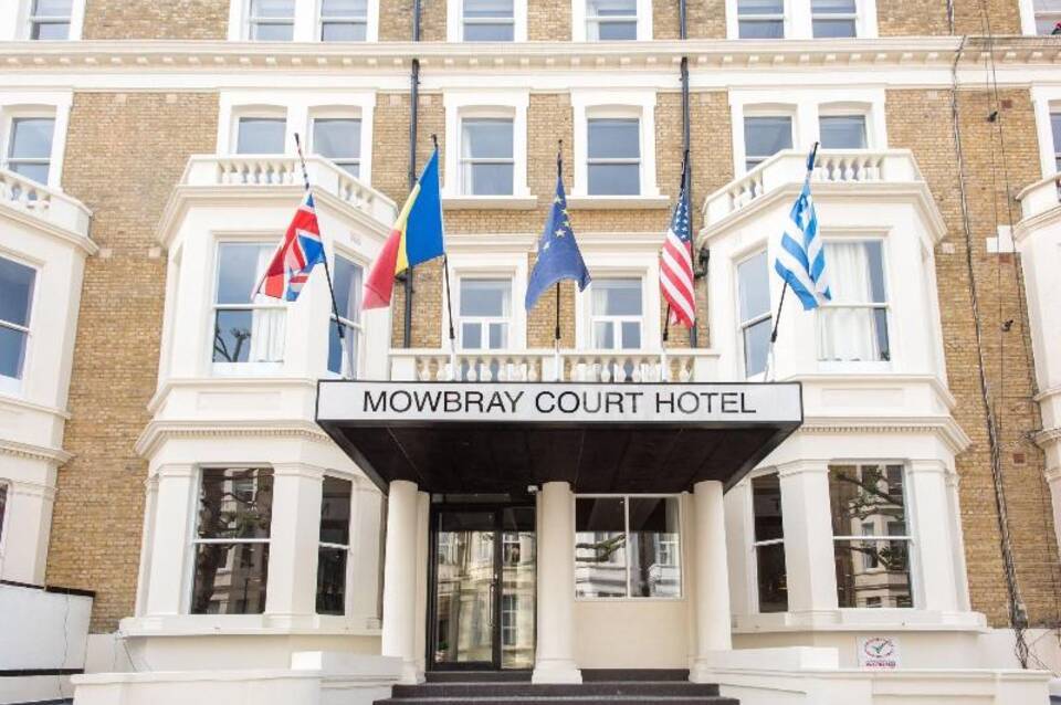 Mowbray Court Hotel 1