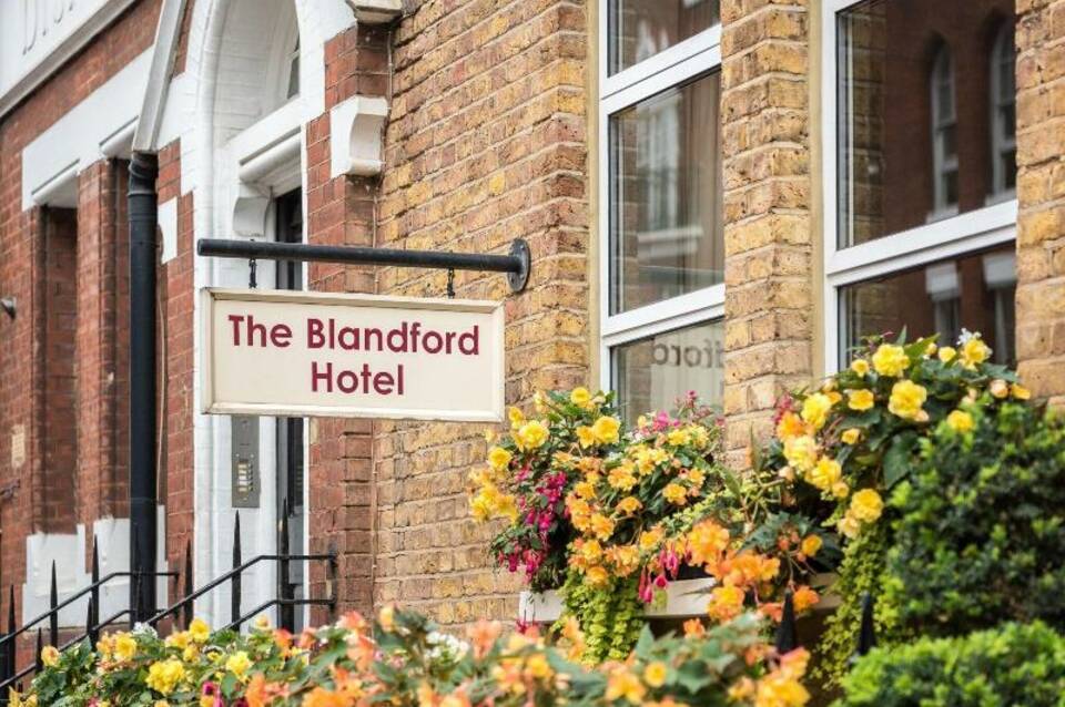 The Blandford Hotel London 4