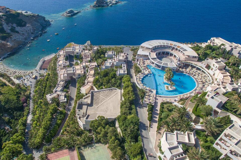 Athina Palace Resort & Spa 1