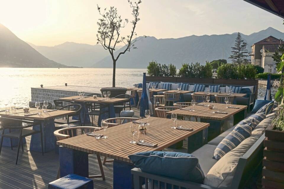 HUMA Kotor Bay Hotel & Villas 1