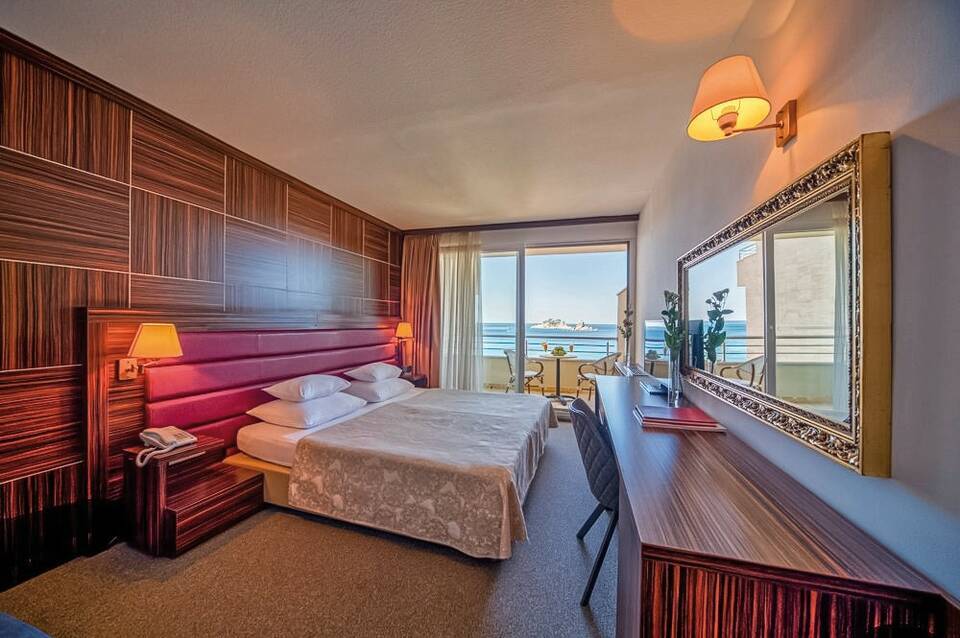 Hotel Palas 1