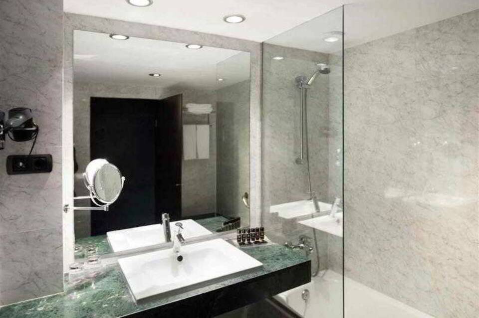 Mercure Barcelona Condor 1