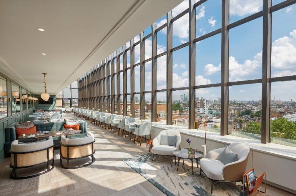 Jumeirah Carlton Tower 1