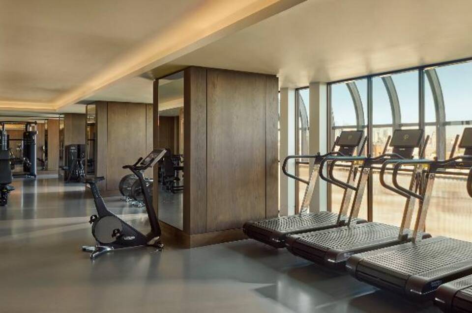 Jumeirah Carlton Tower 5