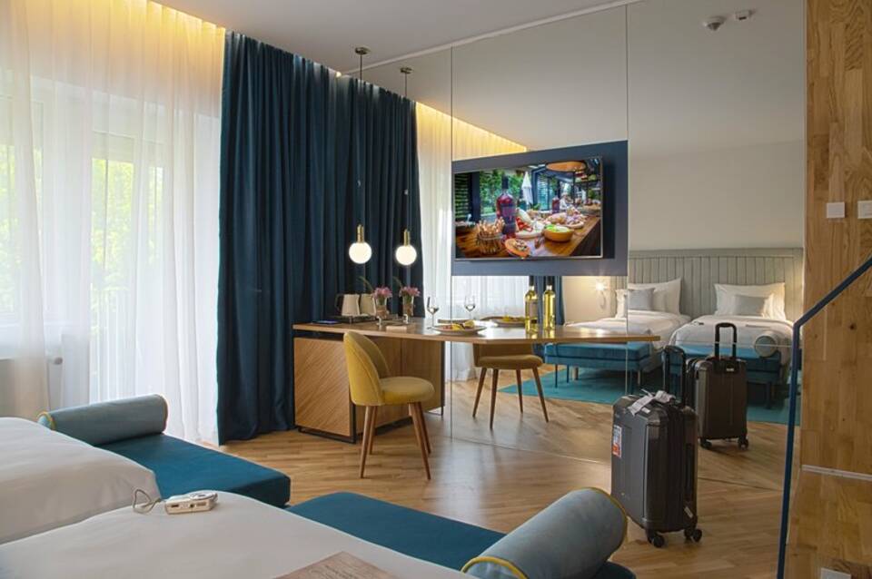 Caro Hotel Bucharest 3