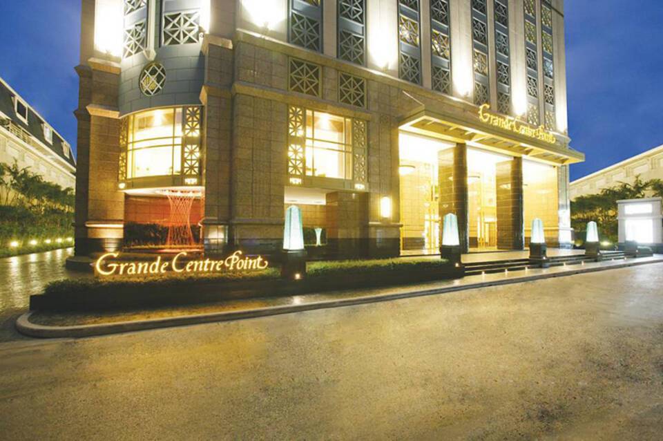 Grande Centre Point Ratchadamri Bangkok 1