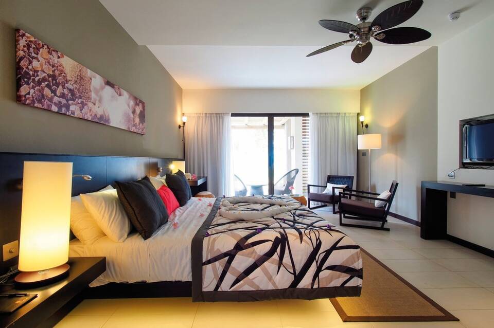 Crystals Beach Resort Belle Mare, a member of Radisson Individuals 3