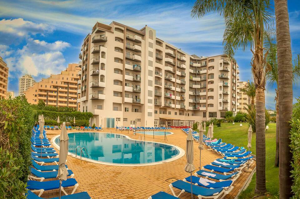 Apartamentos Turisticos Flor da Rocha 1